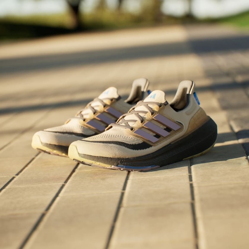 adidas Ultra Boost Light "Crystal Sand" | ID3288