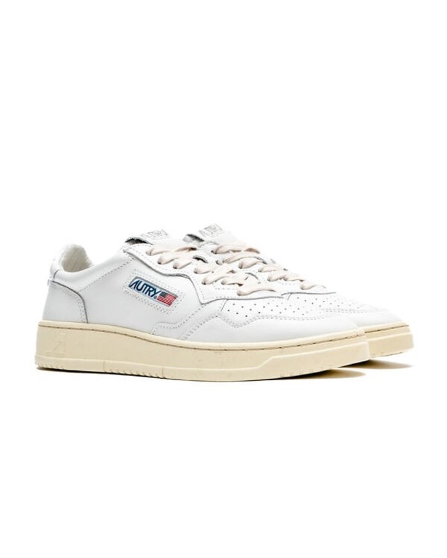 Autry Action Medalist Low "White" | AULMLL15