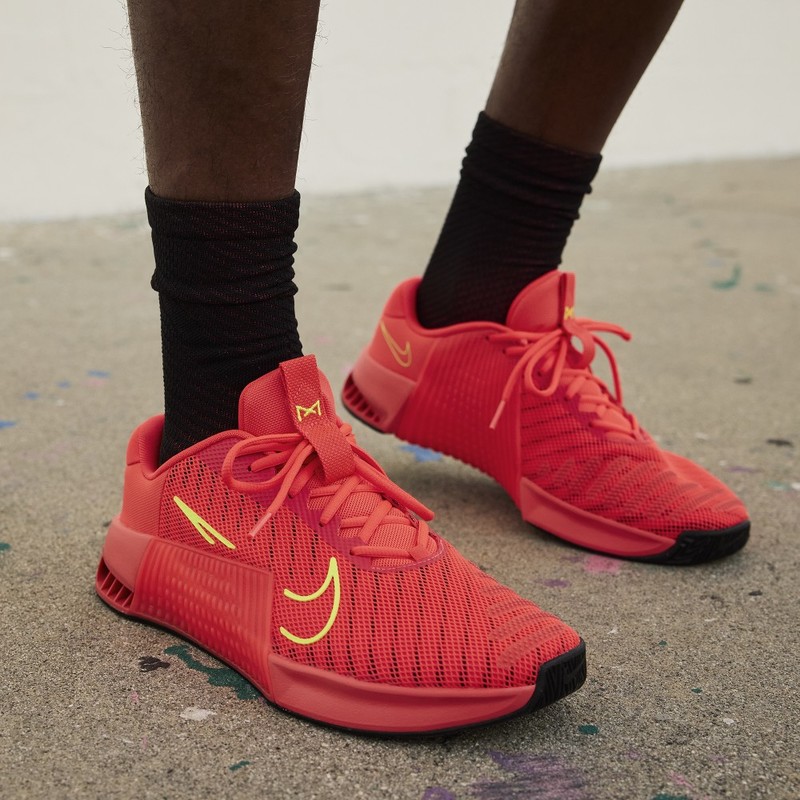 Nike Metcon 9 "Bright Crimson" | DZ2617-601