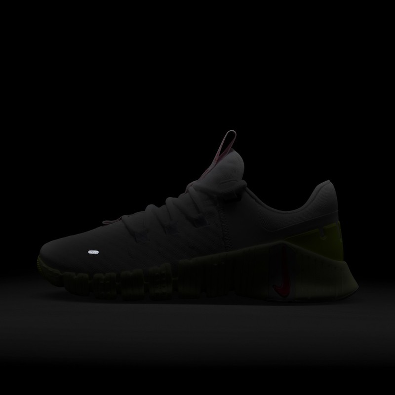 Nike Free Metcon 5 "Barely Volt" | DV3950-104