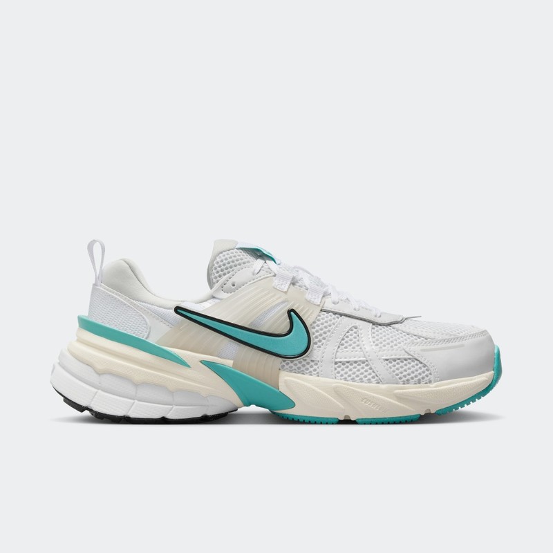Nike V2K Run "Coconut Milk" | FD0736-105