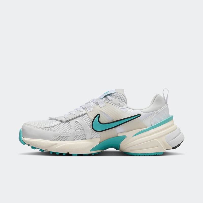 Nike V2K Run "Coconut Milk" | FD0736-105