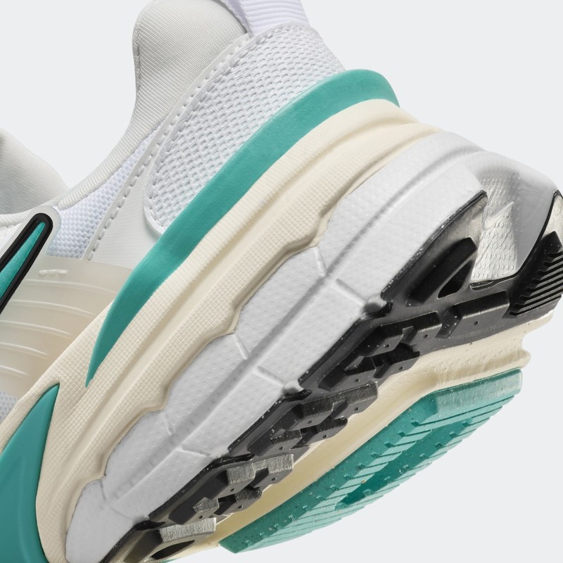 Nike V2K Run "Coconut Milk" | FD0736-105