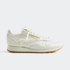 The Streets x END. x Reebok Classic Leather "White" | IG3982 The Streets x END. x Reebok Classic Leather "White" | IG3982
