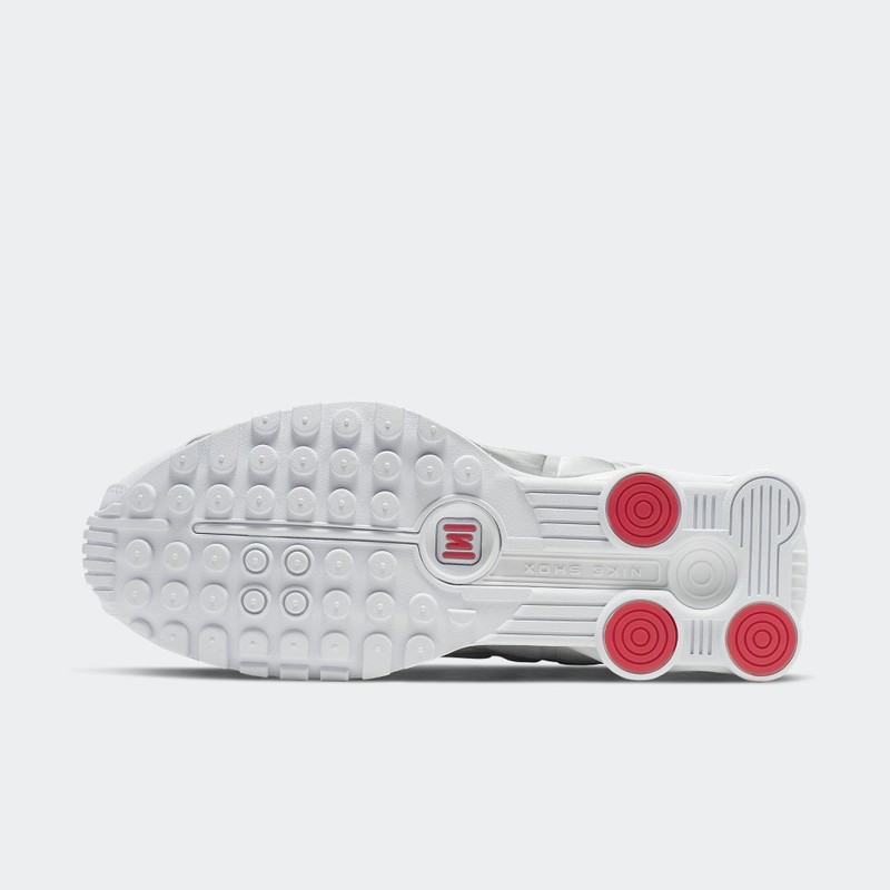 Nike Shox R4 "Metallic Silver" | AR3565-101