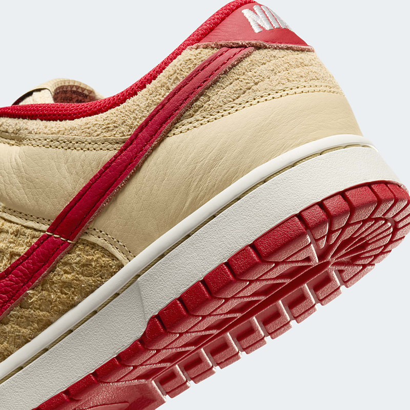Nike Dunk Low "Strawberry Waffle" | HJ9100-294