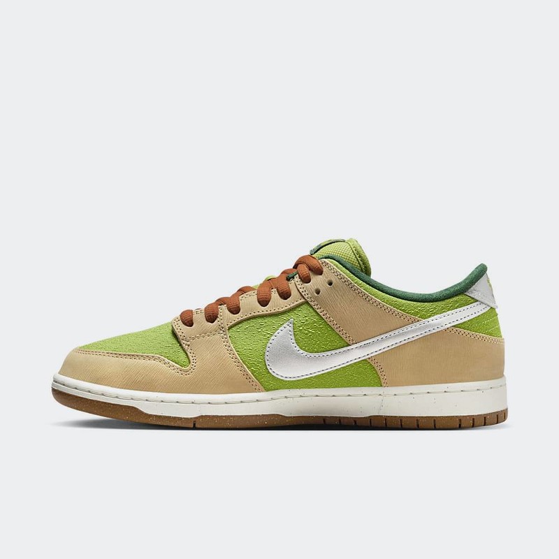 Nike SB Dunk Low "Escargot" | FQ7585-200