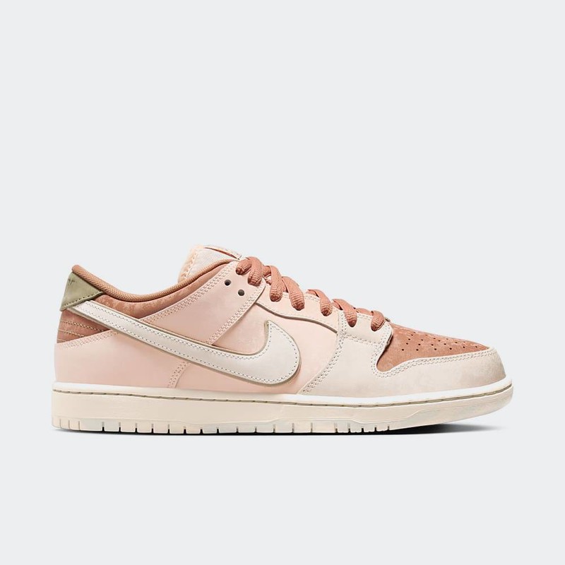 Nike SB Dunk Low "Trocadéro Gardens" | FV5926-200