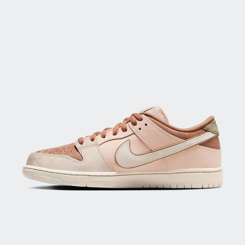 Nike SB Dunk Low "Trocadéro Gardens" | FV5926-200
