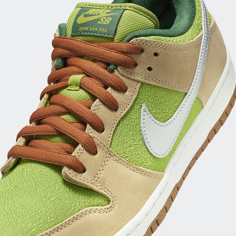 Nike SB Dunk Low "Escargot" | FQ7585-200