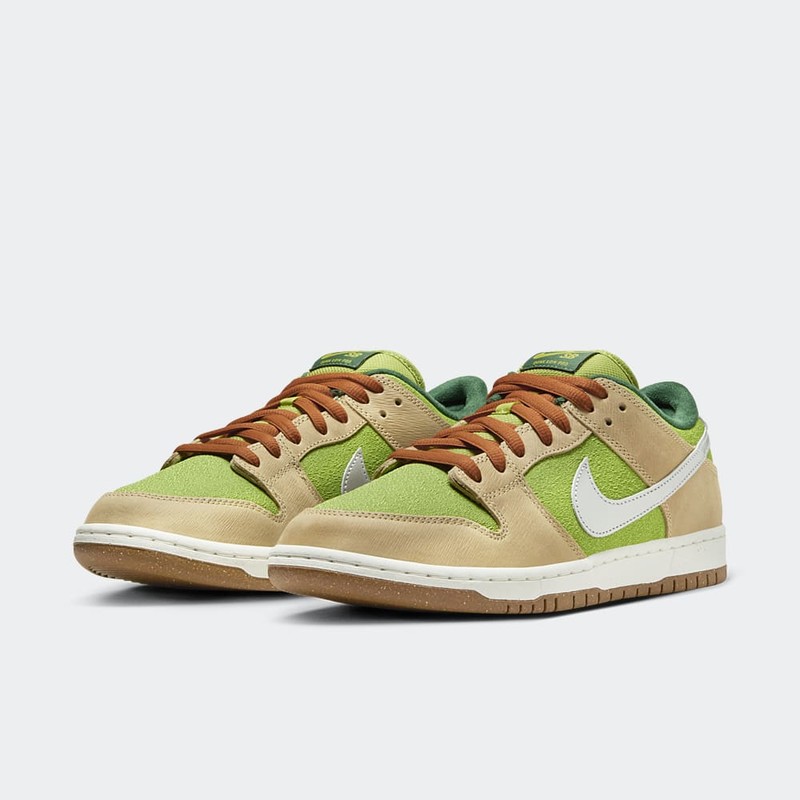 Nike SB Dunk Low "Escargot" | FQ7585-200