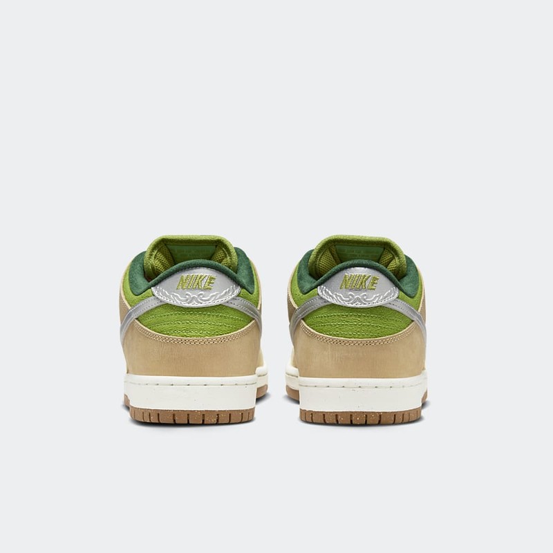 Nike SB Dunk Low "Escargot" | FQ7585-200