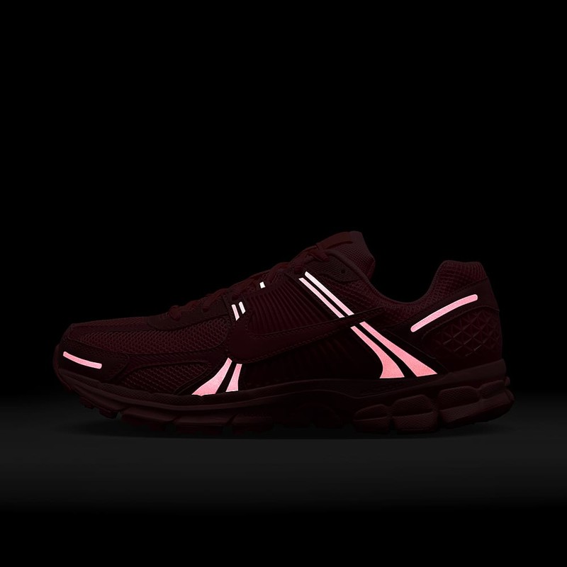Nike Zoom Vomero 5 "Hot Punch" | HF5493-600