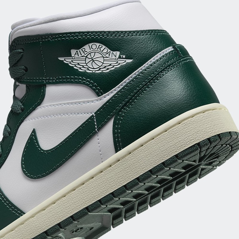 Air Jordan 1 Mid "Green/Sail" | BQ6472-133