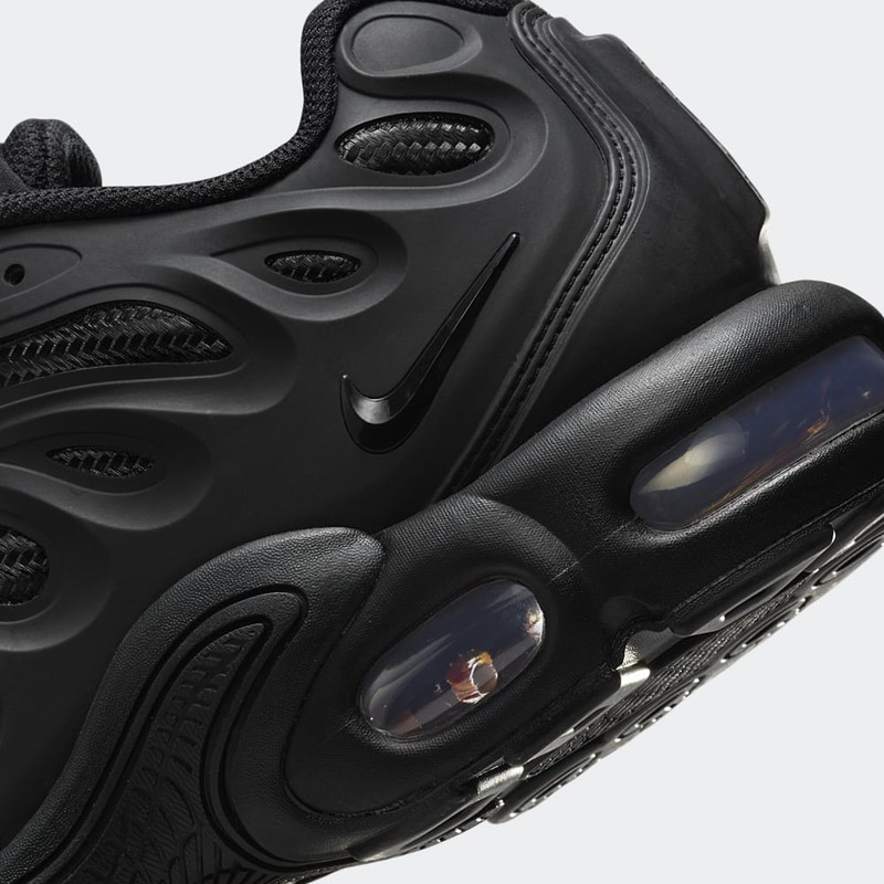 Nike Air Max Plus Drift "Triple Black" | HF0785-001