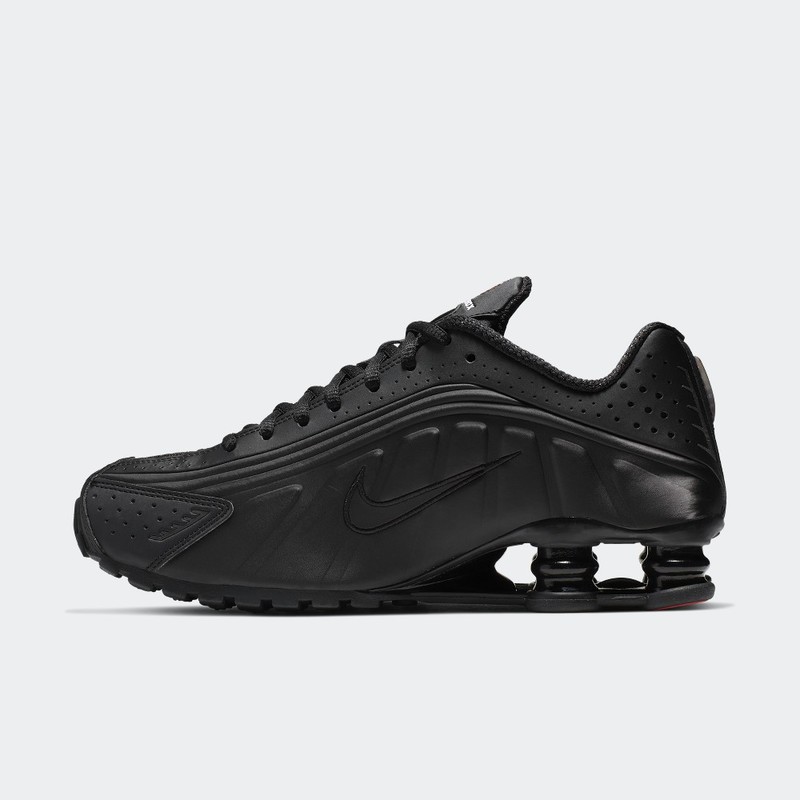 Nike Shox R4 "Black" | AR3565-004
