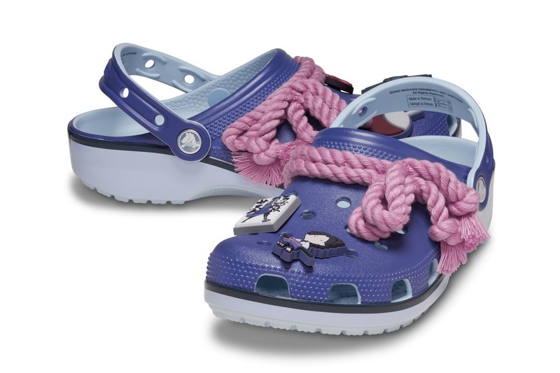 Naruto x Crocs Clog "Sasuke" | 209884 Naruto x Crocs Clog "Sasuke" | 209884