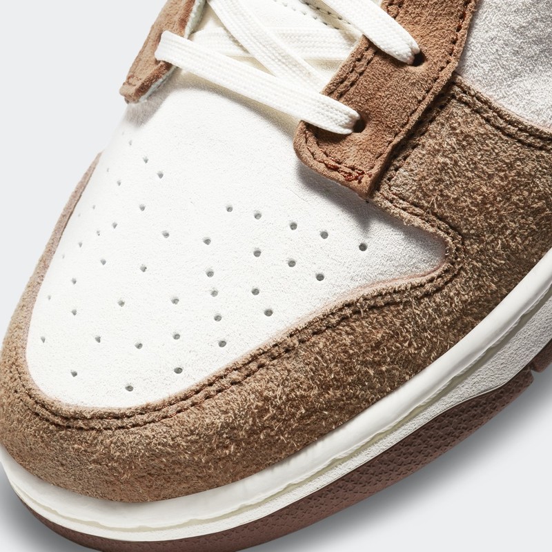 Nike Dunk Low PRM "Medium Curry" | DD1390-100