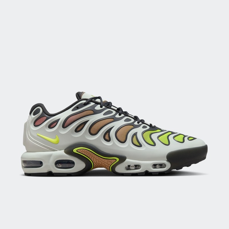 Nike Air Max Plus Drift "Light Silver" | FD4290-009