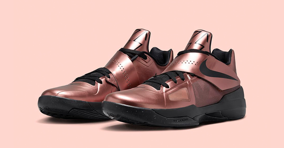 Nike KD 4 "Christmas" 2024: Das spektakuläre Comeback des festlichen Sneakers Nike KD 4 "Christmas" 2024: Das spektakuläre Comeback des festlichen Sneakers