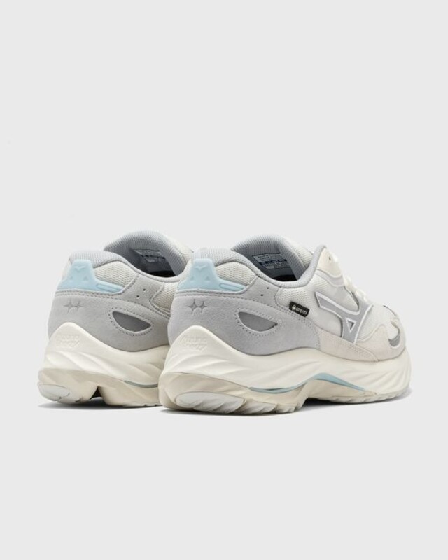 BSTN x Mizuno Wave Rider B GTX | D1GD242401 BSTN x Mizuno Wave Rider B GTX | D1GD242401