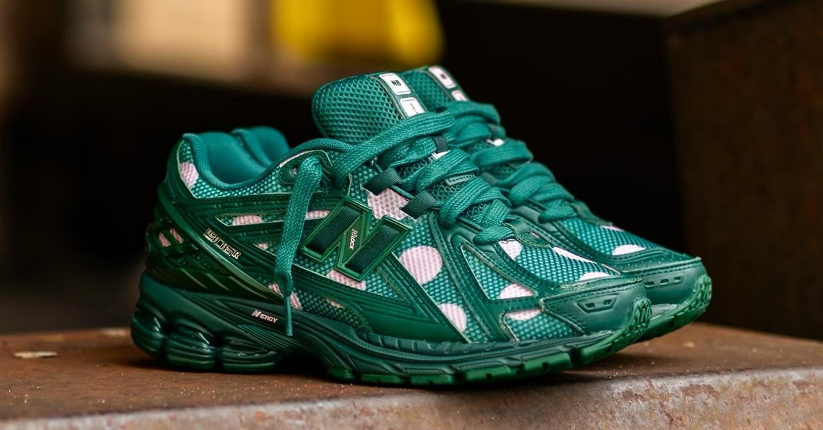 New Balance drops another ‘Polka Dot’ colourway with the 1906R ‘Marsh Green’ New Balance drops another ‘Polka Dot’ colourway with the 1906R ‘Marsh Green’