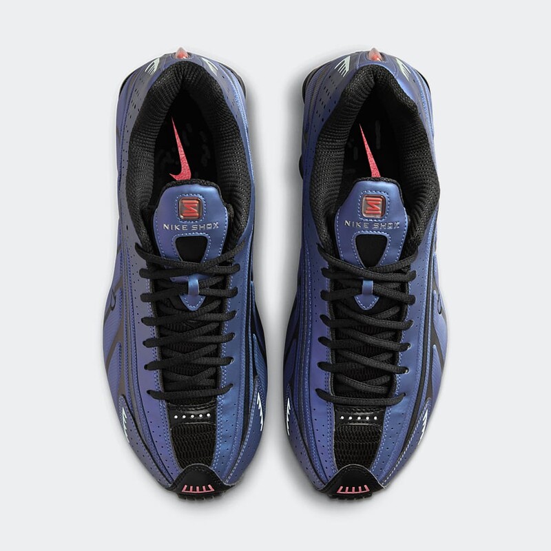 Nike Shox R4 "Iridescent" | HQ3446-001