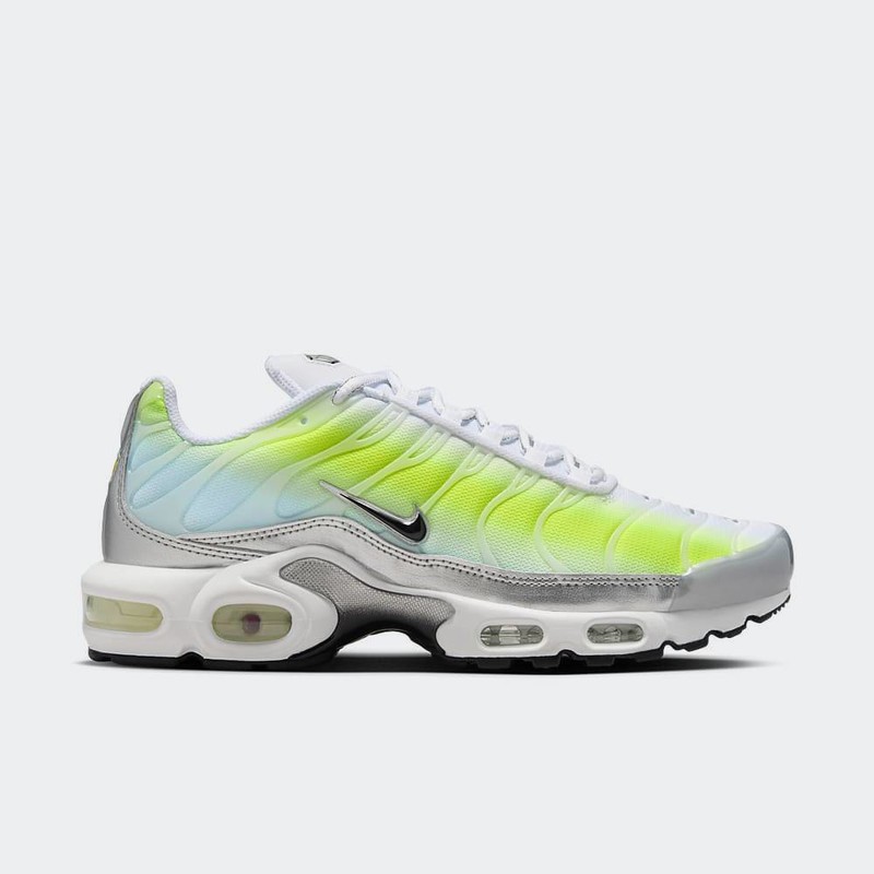 Nike Air Max Plus "Cyber" | HJ9574-100 Nike Air Max Plus "Cyber" | HJ9574-100