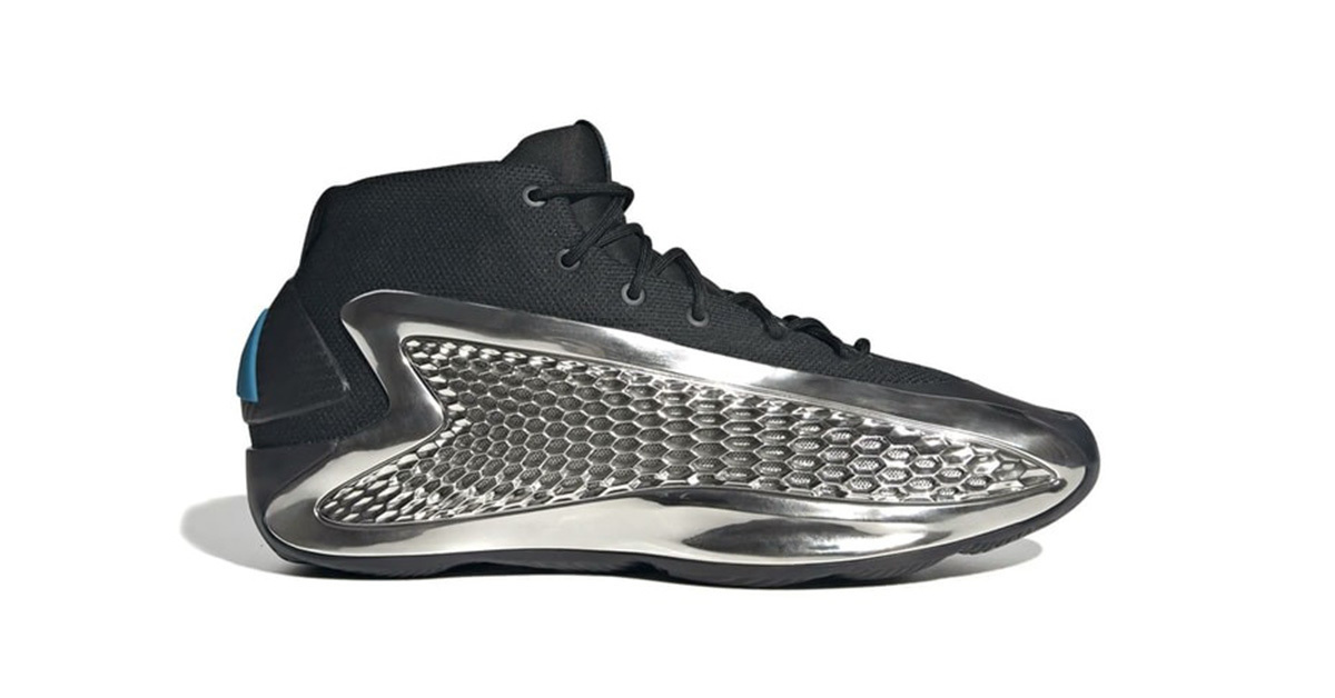 First pictures of the adidas AE 1 "Silver Metallic" First pictures of the adidas AE 1 "Silver Metallic"