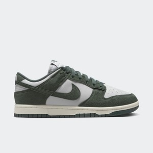 Nike Dunk Low "Green Suede" | HJ7673-002 Nike Dunk Low "Green Suede" | HJ7673-002