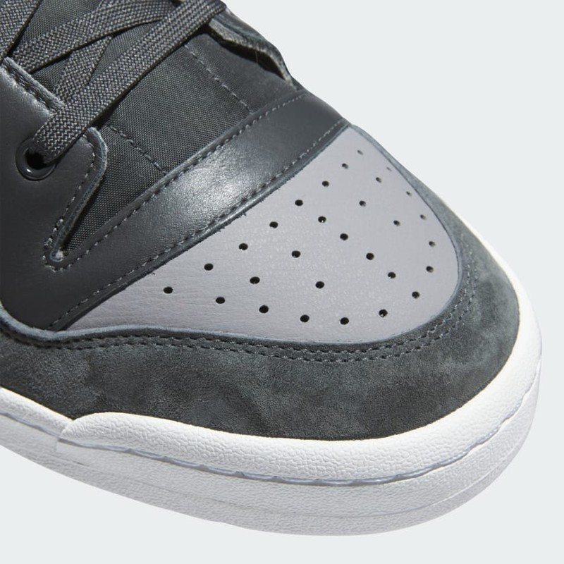adidas Forum 84 Low ADV "Carbon/White" | IE6563 adidas Forum 84 Low ADV "Carbon/White" | IE6563