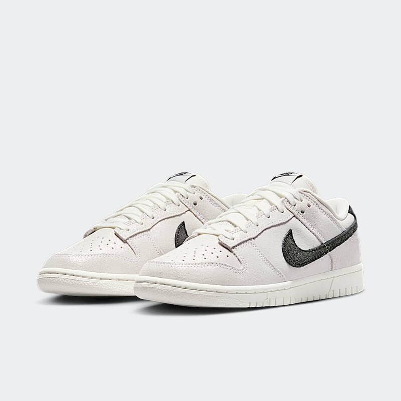 Nike Dunk Low SE "Sail/Black" | HQ3502-100