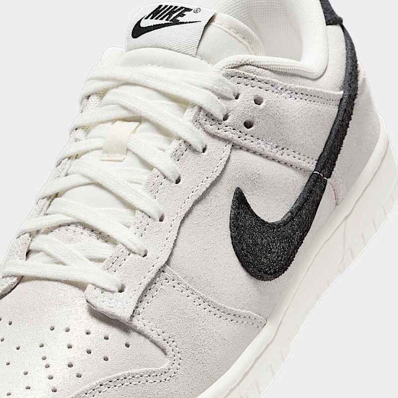 Nike Dunk Low SE "Sail/Black" | HQ3502-100