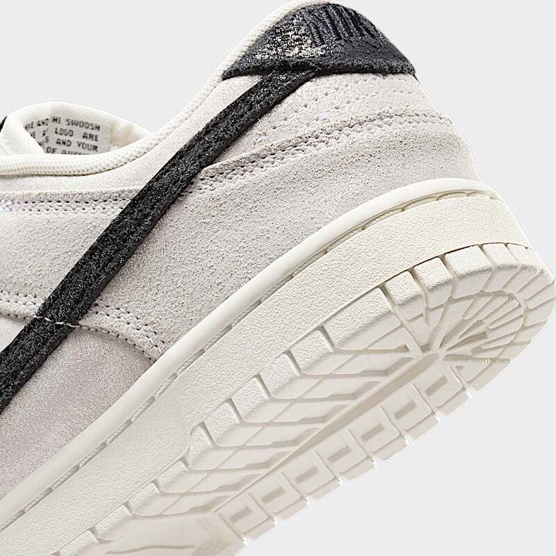 Nike Dunk Low SE "Sail/Black" | HQ3502-100