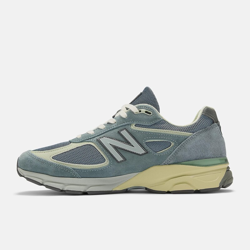 Auralee x New Balance 990v4 Made in USA "Dusty Blue" | U990AL4