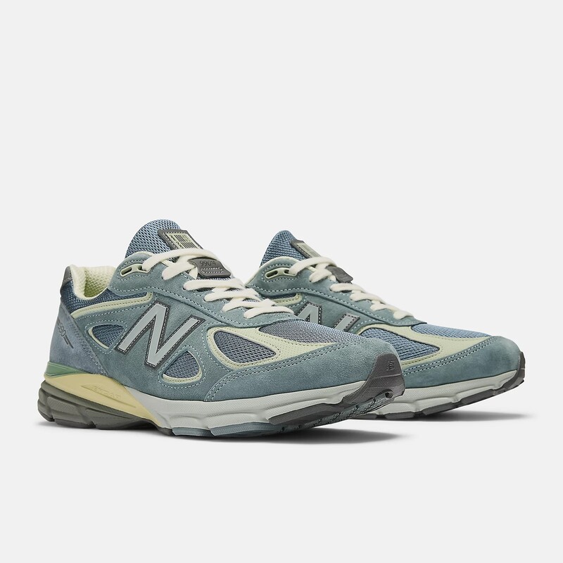Auralee x New Balance 990v4 Made in USA "Dusty Blue" | U990AL4