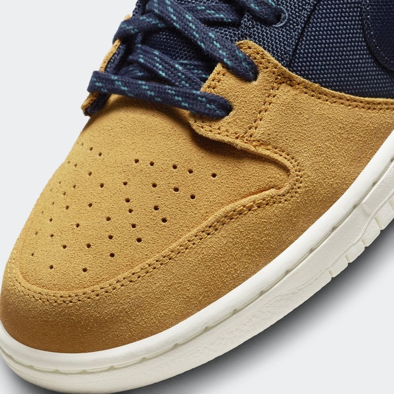 Nike SB Dunk Low "Midnight Navy" | DX6775-400