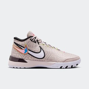 LeBron NXXT Genisus "Platinum Violet" | HF0712-005 LeBron NXXT Genisus "Platinum Violet" | HF0712-005