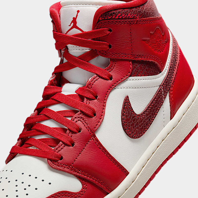 Air Jordan 1 Mid "Cracked Leather" | HJ9337-106