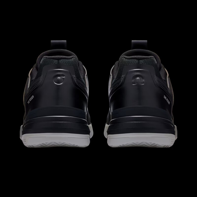 On THE ROGER Clubhouse Pro "Black" | 3MD30030777
