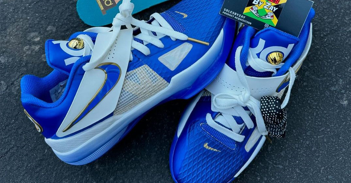 Nike feiert Kevin Durants MVP-Jubiläum mit dem emotionalen KD 4 "MVP Award" Nike feiert Kevin Durants MVP-Jubiläum mit dem emotionalen KD 4 "MVP Award"