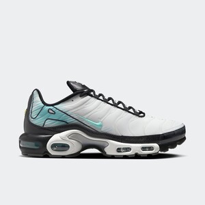 Nike Air Max Plus "Mercurial Vapor" | HV6225-100 Nike Air Max Plus "Mercurial Vapor" | HV6225-100