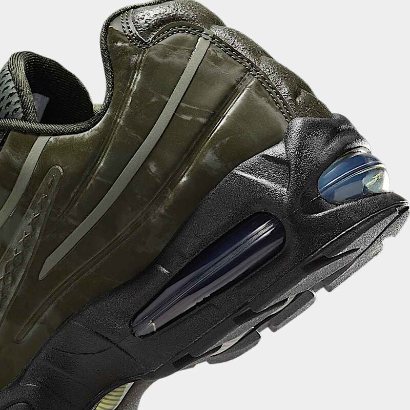 WORKSOUT x Nike Air Max 95 "Medium Olive" | HQ0263-300