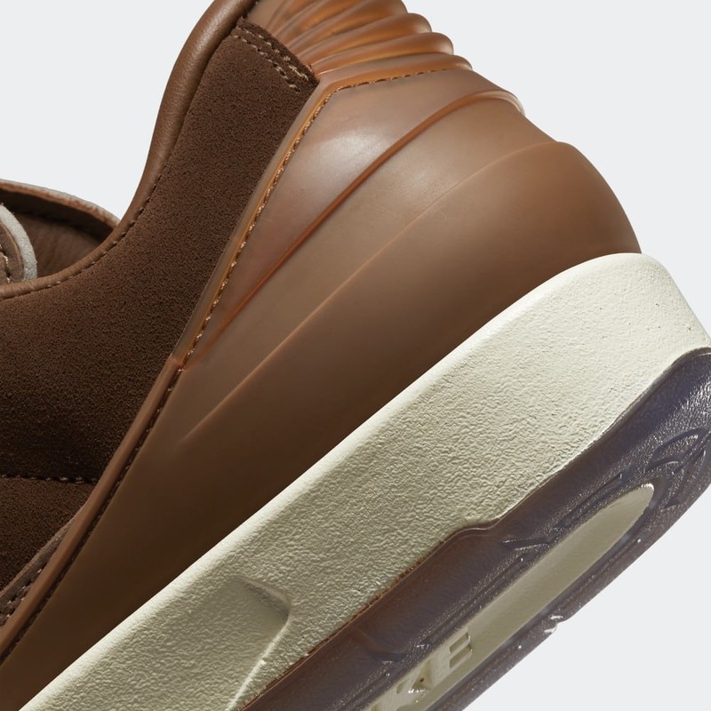 Two 18 x Air Jordan 2 Low | DV7129-222