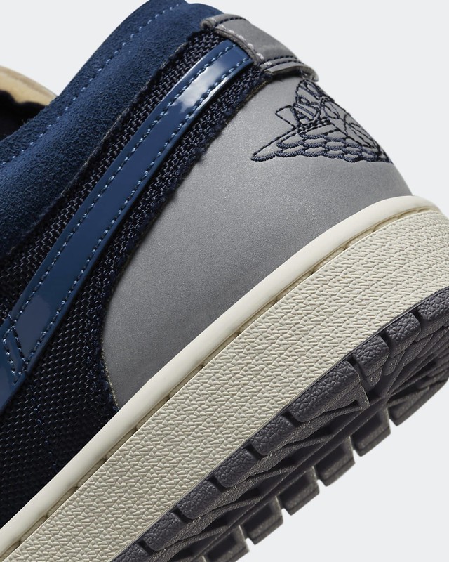 Air Jordan 1 Low SE Craft Obsidian | DR8867-400