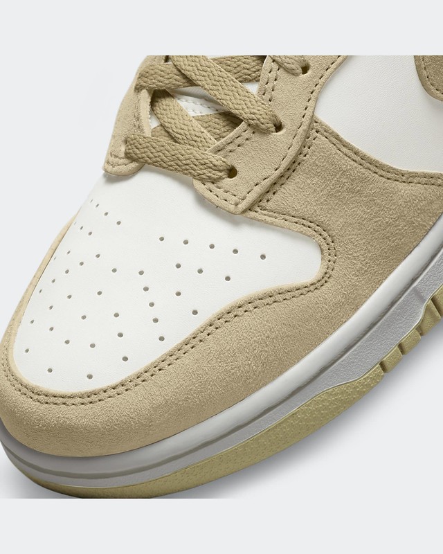 Nike Dunk High Tan Suede | DQ7679-001
