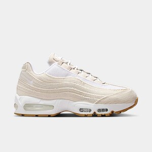 Levi's x Nike Air Max 95 OG "Light Orewood Brown" | HM4743-100 Levi's x Nike Air Max 95 OG "Light Orewood Brown" | HM4743-100