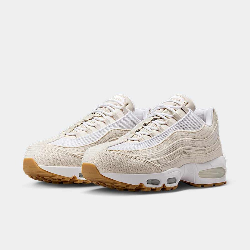 Levi's x Nike Air Max 95 OG "Light Orewood Brown" | HM4743-100