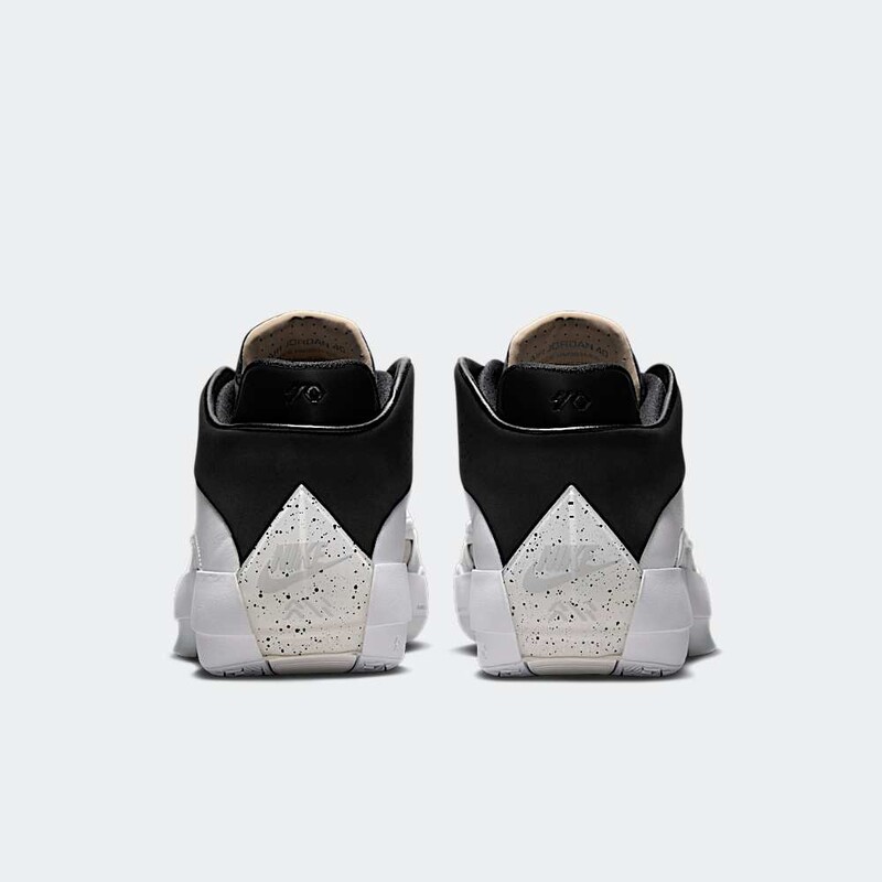 Air Jordan 40 "The Classic" | HM9931-100
