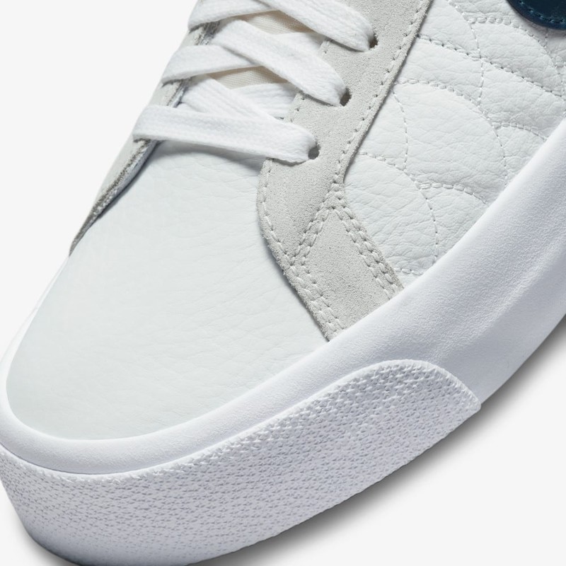 Nike SB Zoom Blazer Mid Eric Koston | DO9399-100